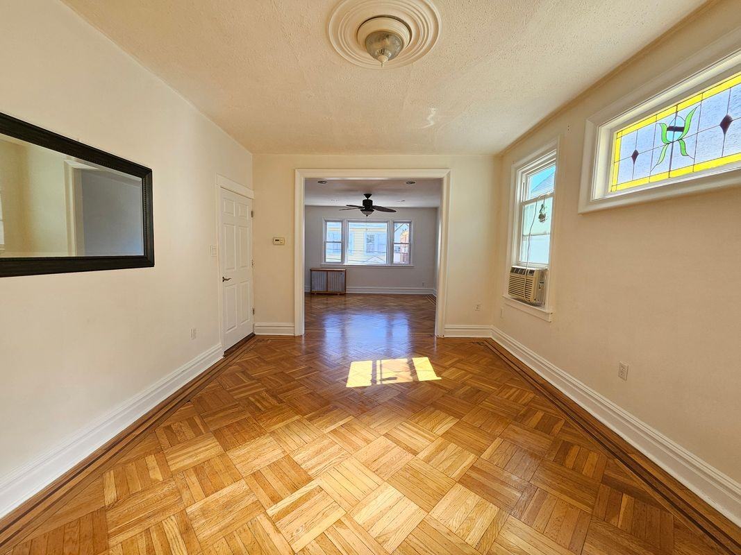 30 Newark Bay Ct - Photo 5 of 31