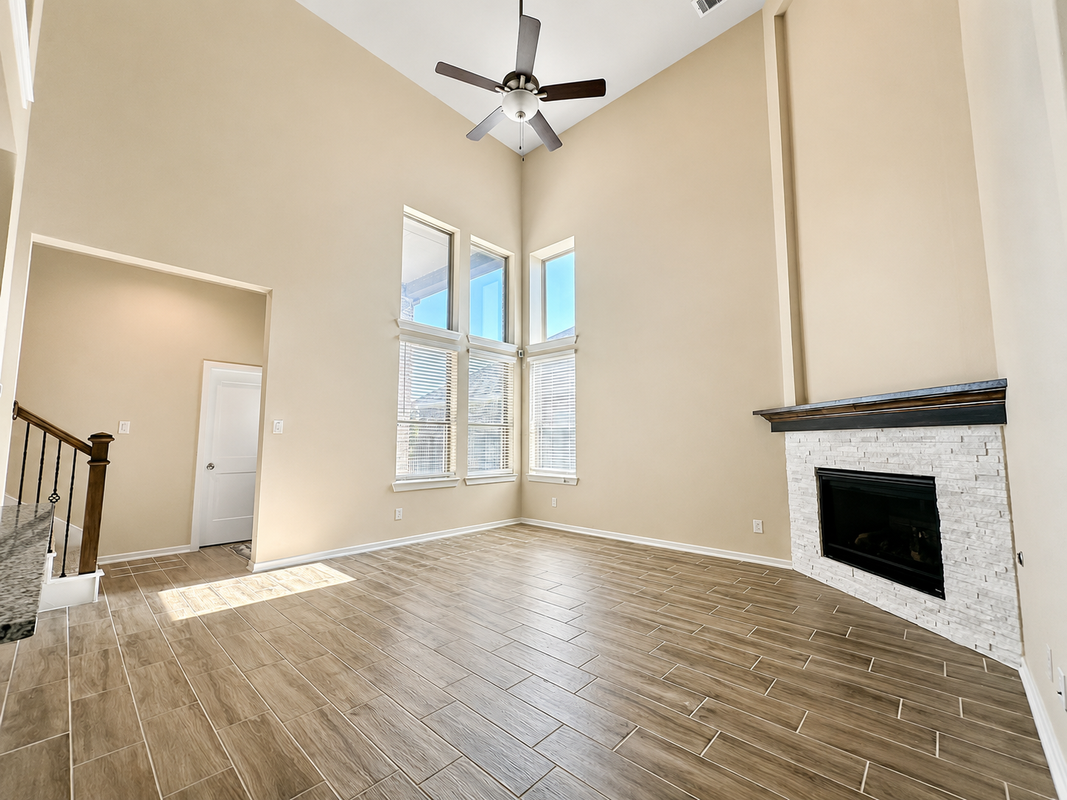 21018 Camberwell Beauty Ln - Photo 5 of 28