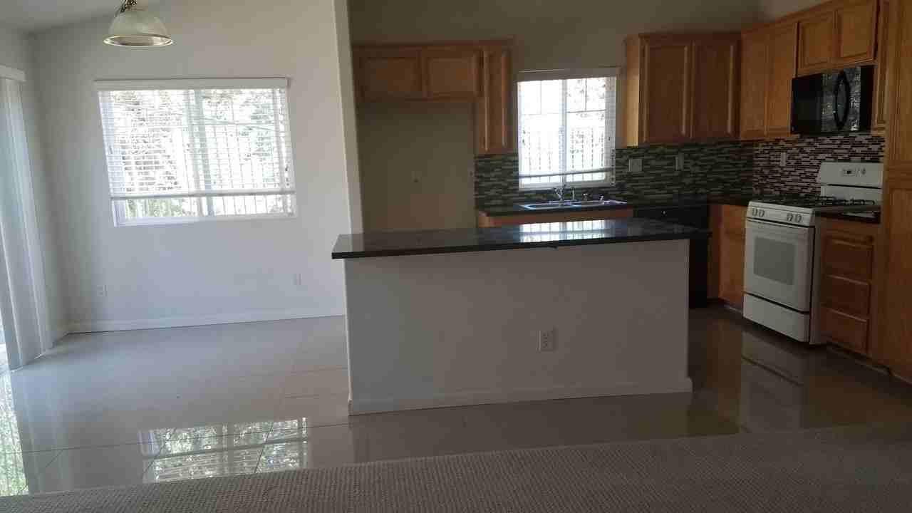 1022 Thompson Cir #NA - Photo 7 of 19
