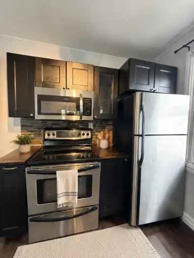 564 Hamilton St - Photo 4 of 12