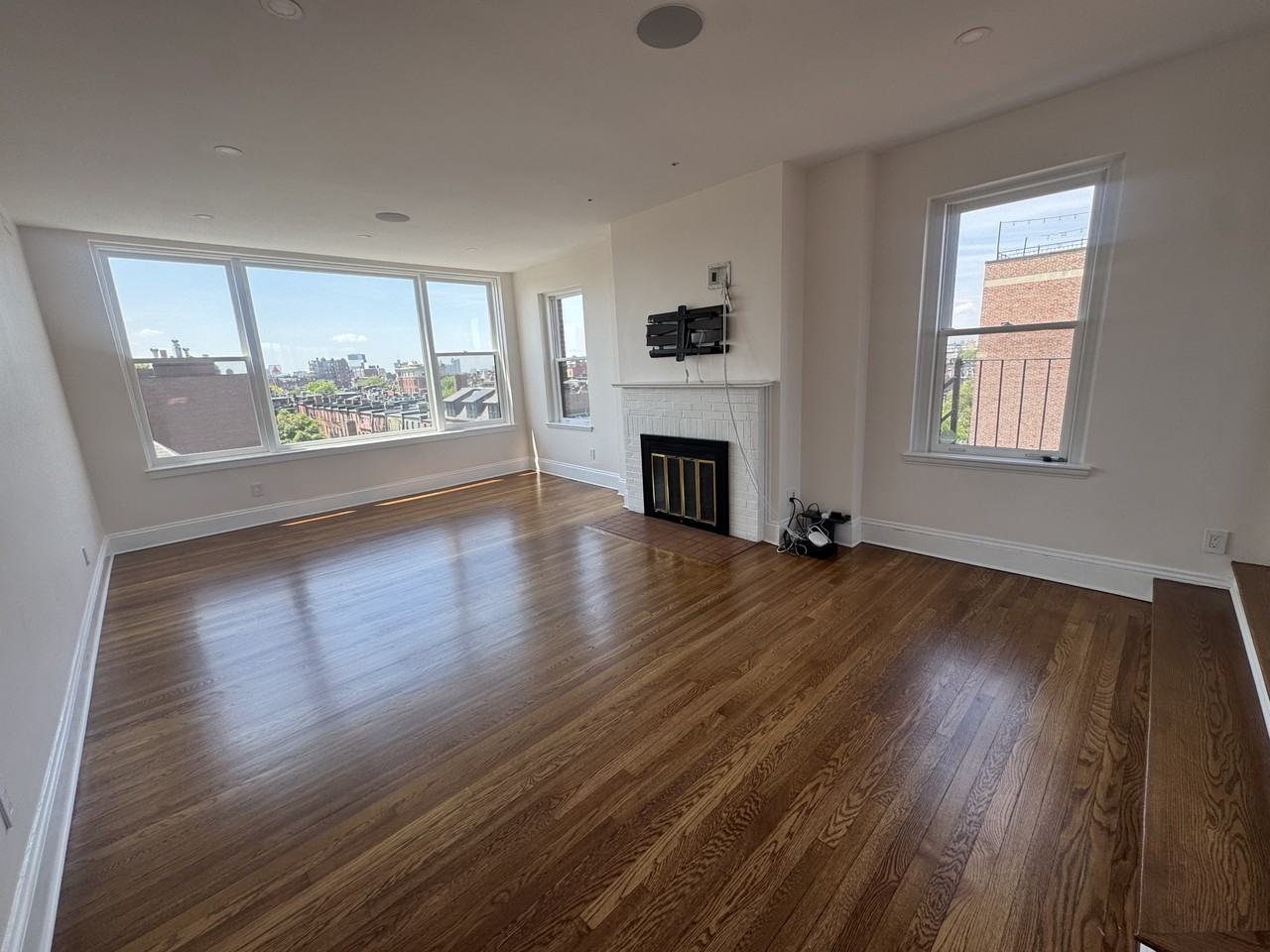 Commonwealth Ave #72 - Photo 2 of 10