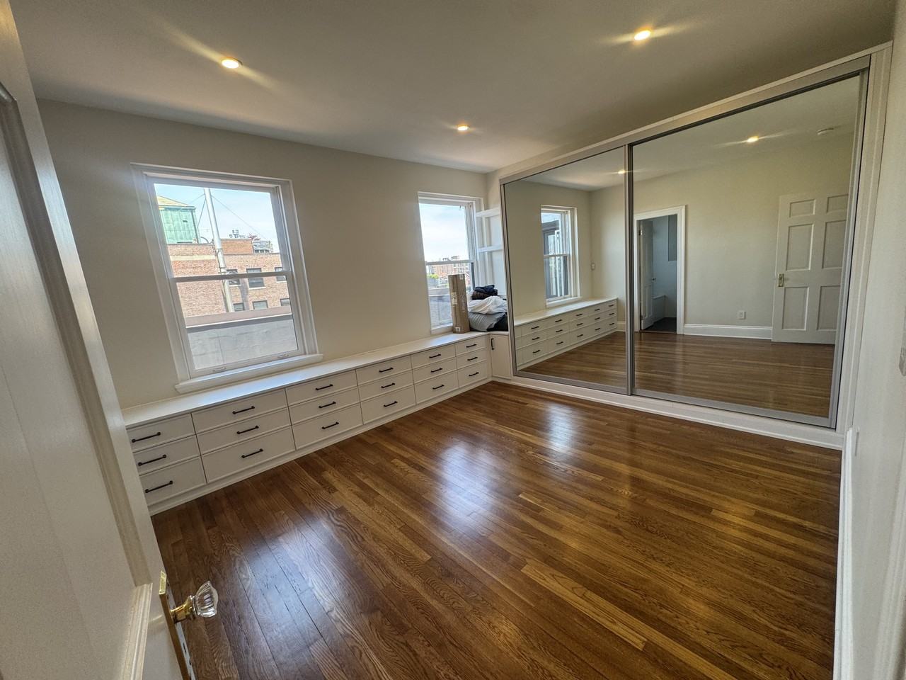 Commonwealth Ave #72 - Photo 4 of 10