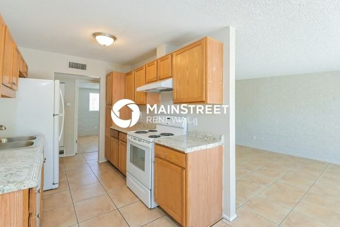 6675 E Fayette St - Photo 6 of 16