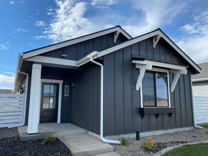 2920 N Corvus St - Photo 2 of 22