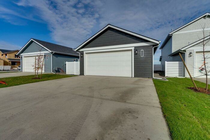 2920 N Corvus St - Photo 4 of 22