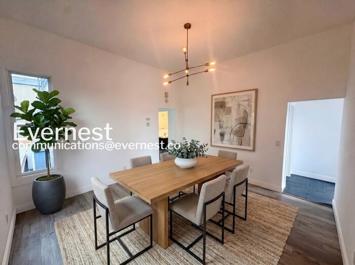 905 Pine St - Photo 3 of 20