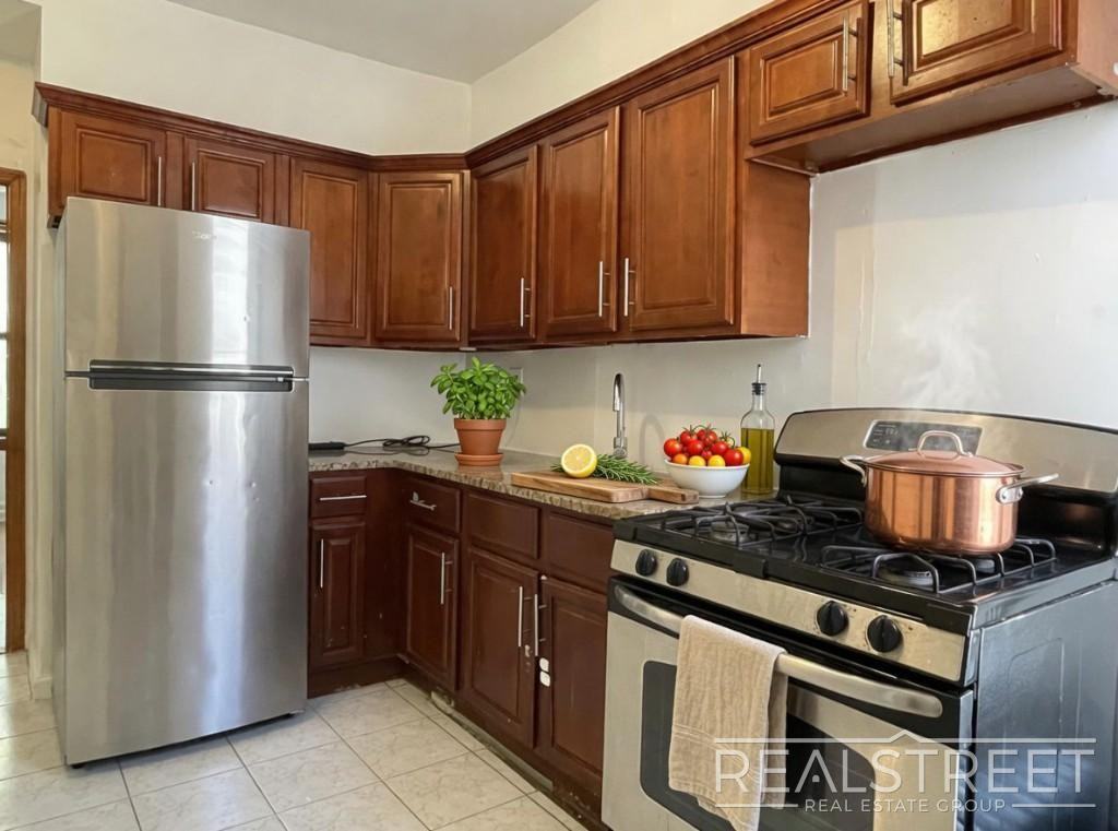 1748 Flatbush Ave #2F - Photo 5 of 6