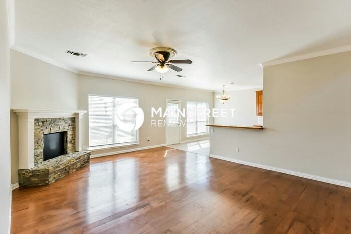 3812 Periwinkle Dr - Photo 2 of 15