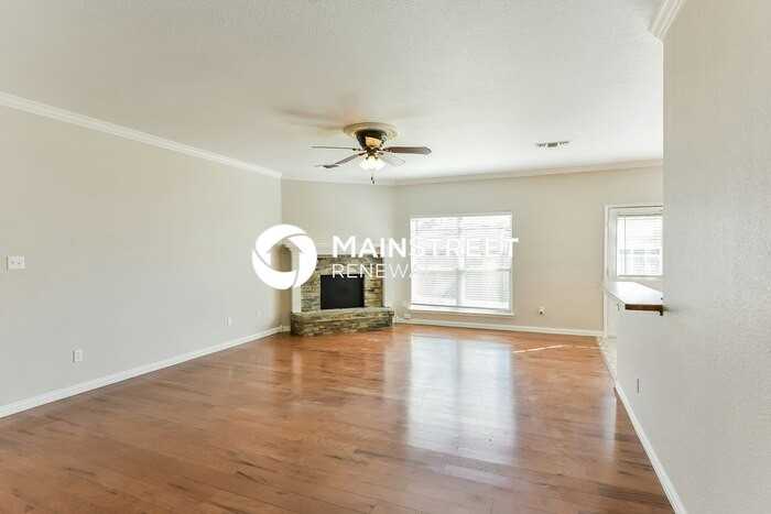 3812 Periwinkle Dr - Photo 3 of 15