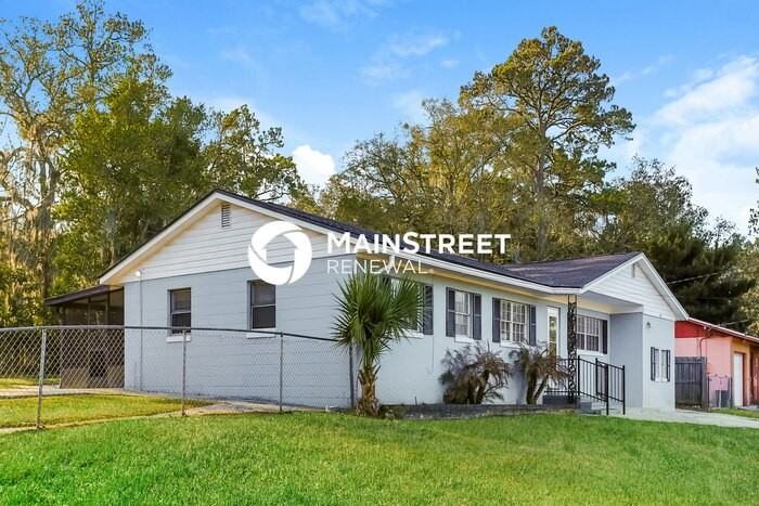 190 Capella Rd - Photo 3 of 15