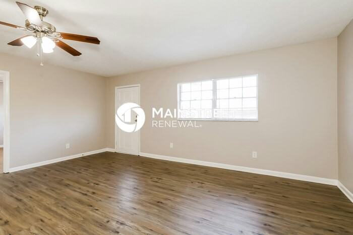 190 Capella Rd - Photo 4 of 15