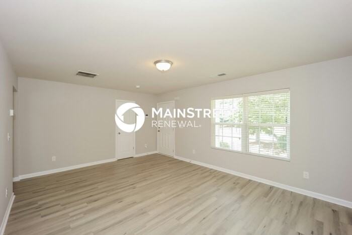 4707 Tradition Pkwy - Photo 3 of 15
