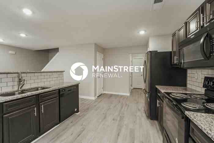426 Osborn St - Photo 6 of 15