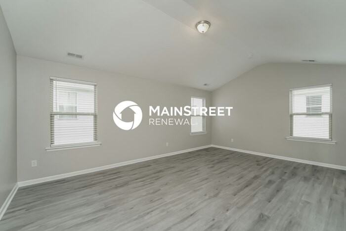 426 Osborn St - Photo 7 of 15
