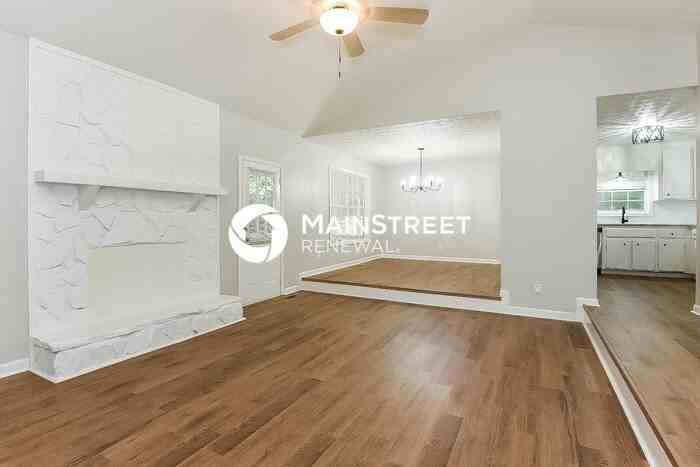 2741 Hawk Trce Ne - Photo 2 of 16