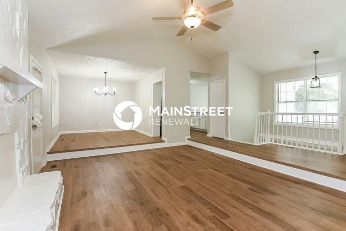 2741 Hawk Trce Ne - Photo 3 of 16