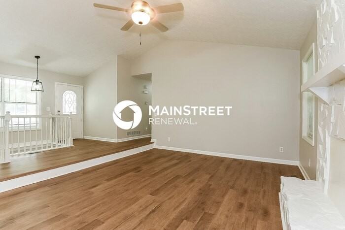 2741 Hawk Trce Ne - Photo 4 of 16