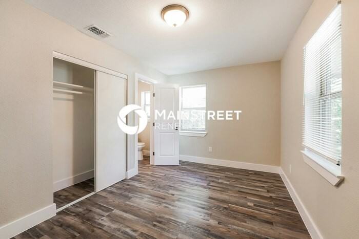 2721 Northview Pl - Photo 7 of 15