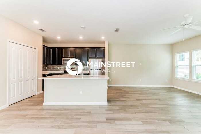 10382 Benson Lake Dr - Photo 4 of 16