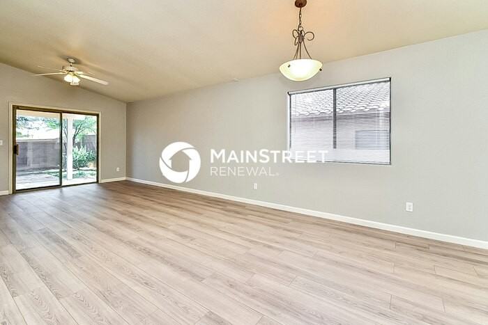 10358 E Roywood Way - Photo 4 of 15