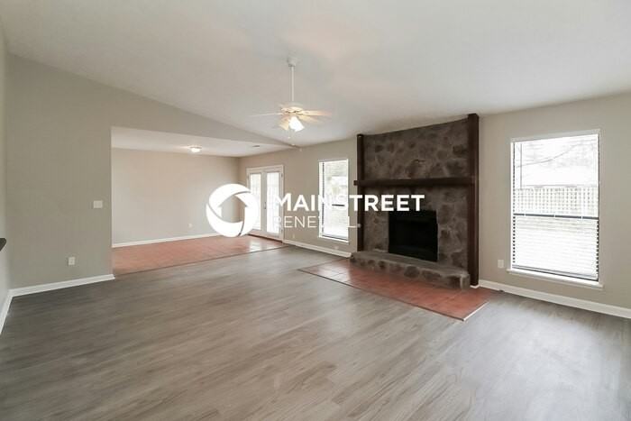 8600 Cedar Creek Rdg - Photo 4 of 16