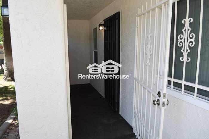 8814 N 8th St #102 - Photo 3 of 12