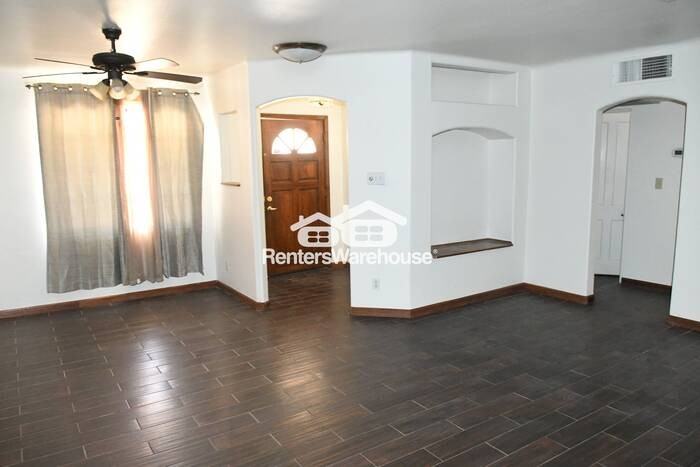 325 W Highland Ave - Photo 4 of 16