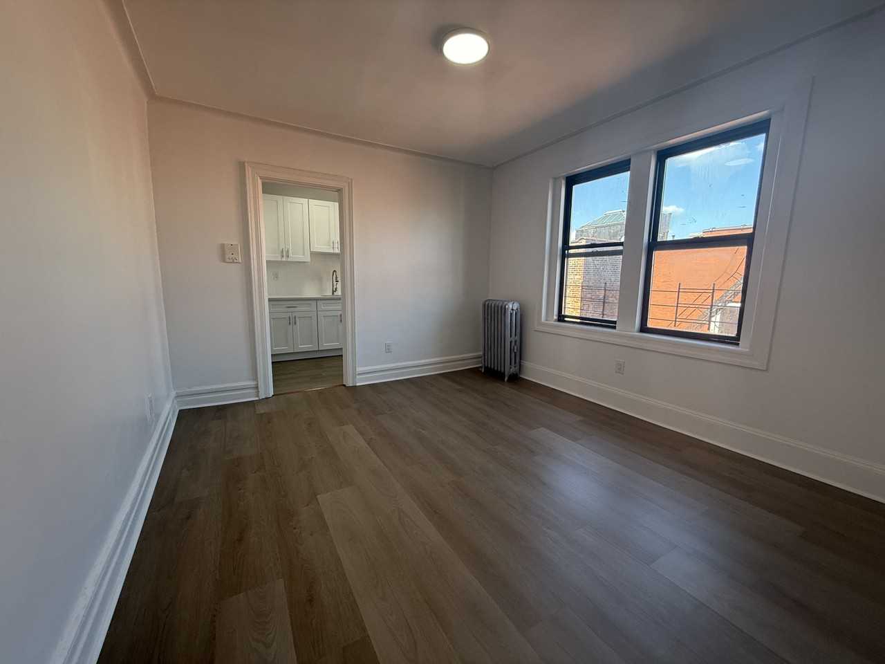 Thieriot Ave - Photo 3 of 7