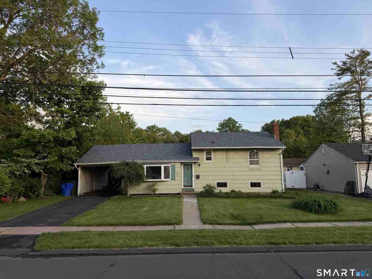 11 Kimberly Rd - Photo 2 of 31