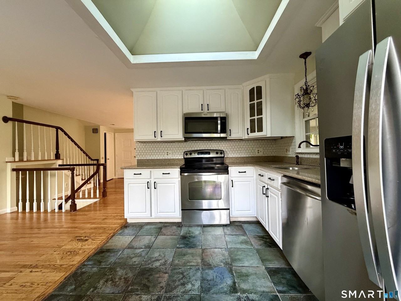 11 Kimberly Rd - Photo 6 of 31