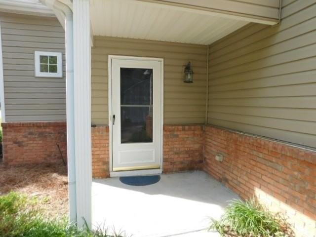 311 Windcroft Cir Nw - Photo 2 of 24