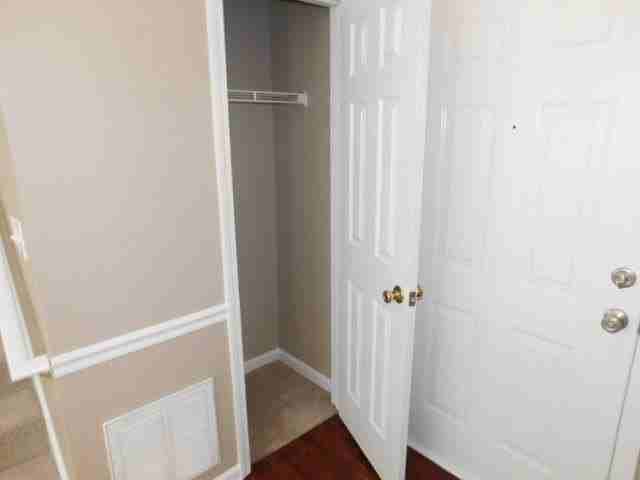 311 Windcroft Cir Nw - Photo 4 of 24