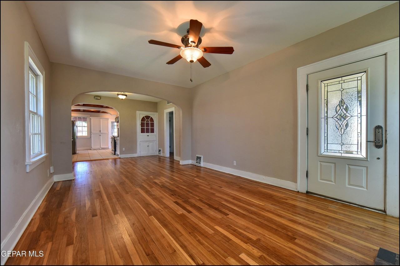 3117 Richmond Ave - Photo 4 of 21
