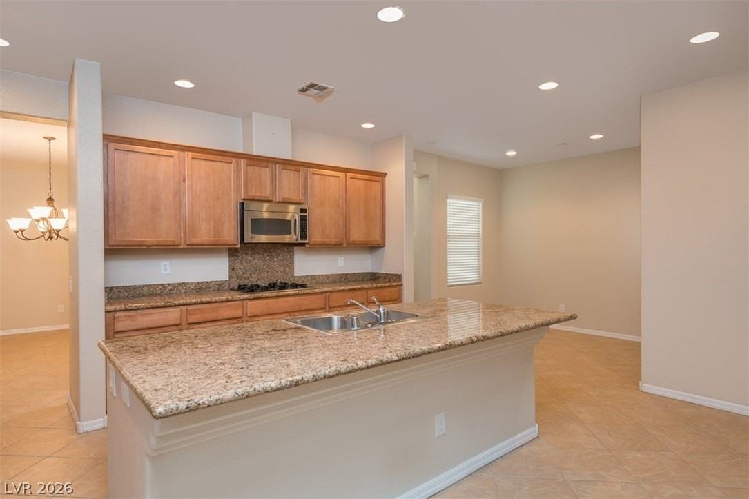 8229 Oakshire St - Photo 6 of 26