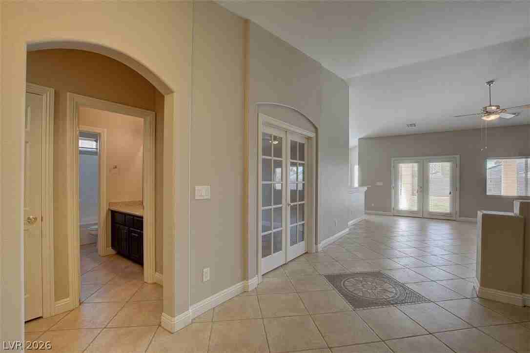 2121 Arpeggio Ave - Photo 2 of 31