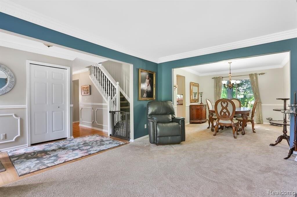 3288 Hickory Dr - Photo 4 of 26