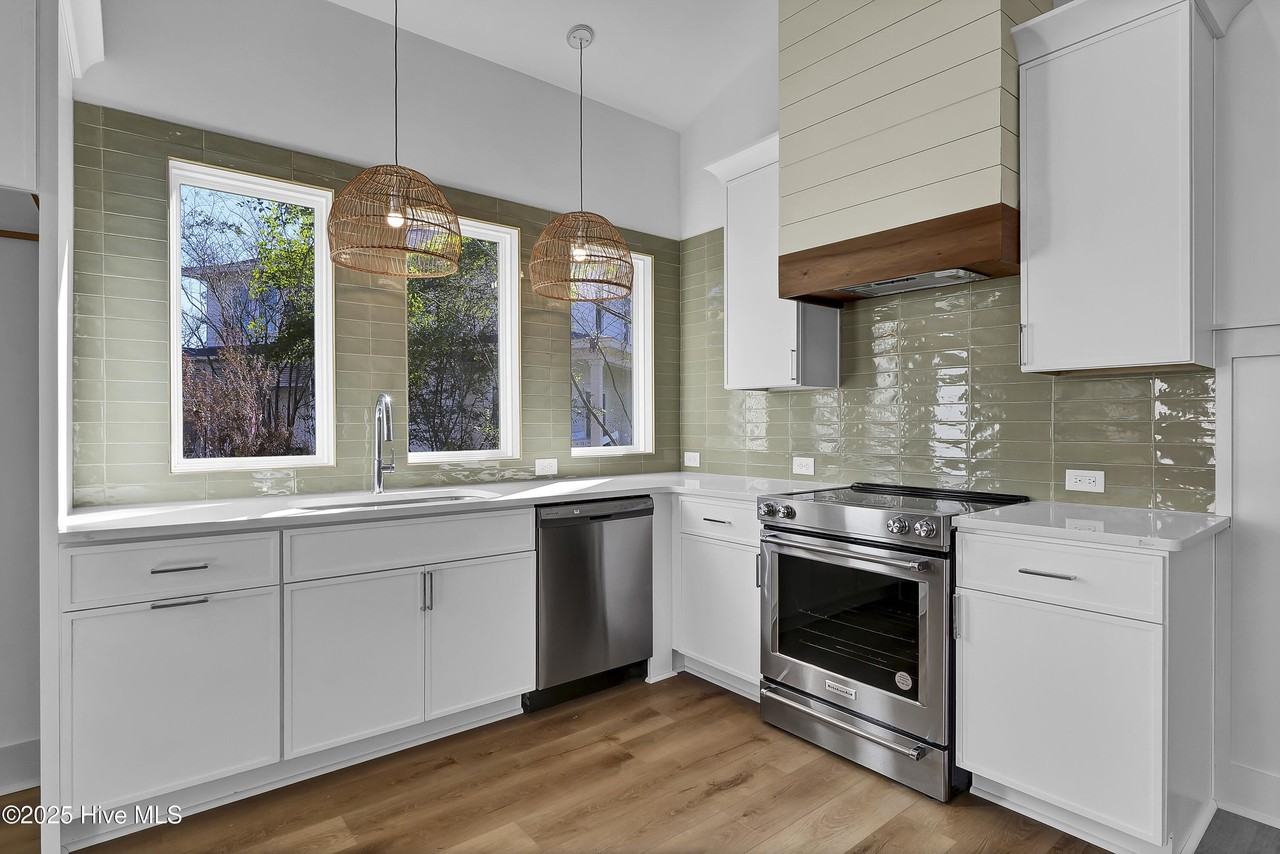 1102 Tree Canopy Way #A - Photo 6 of 10