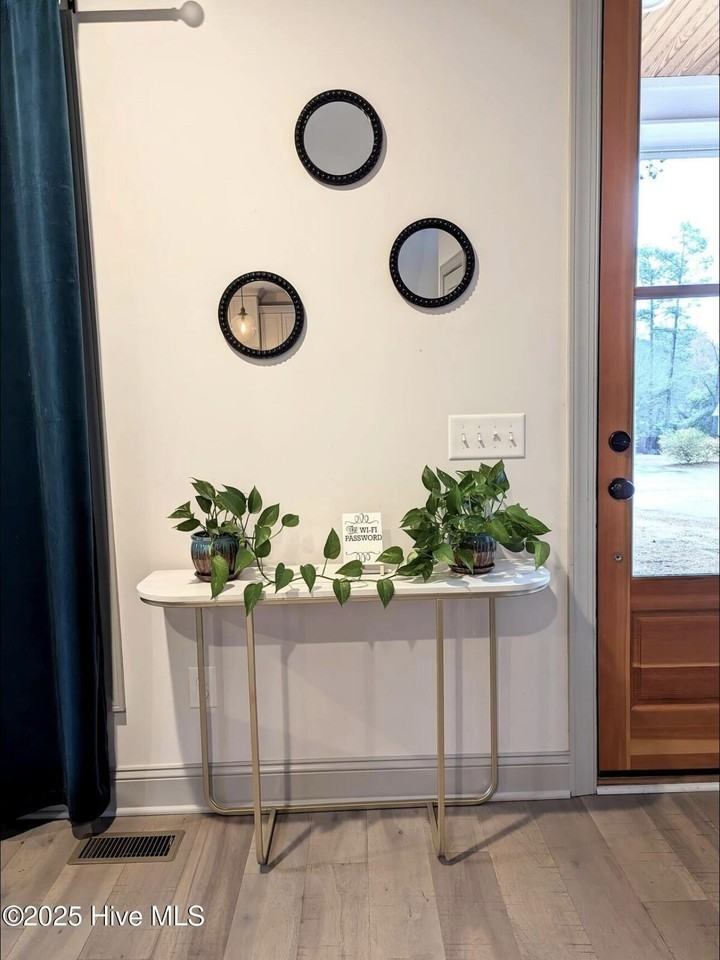 360 W Maine Ave - Photo 5 of 37