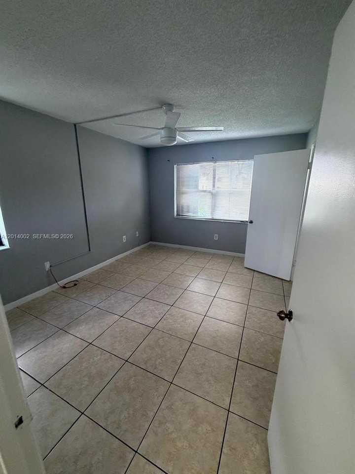 20825 Ne 8th Ct #103-19 - Photo 3 of 5