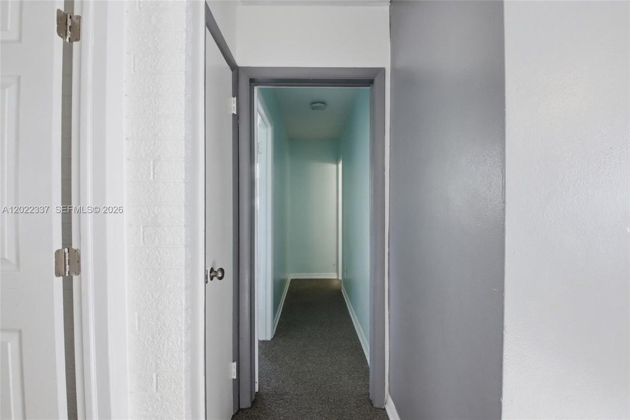26 Nw 170th St #26 - Photo 7 of 17