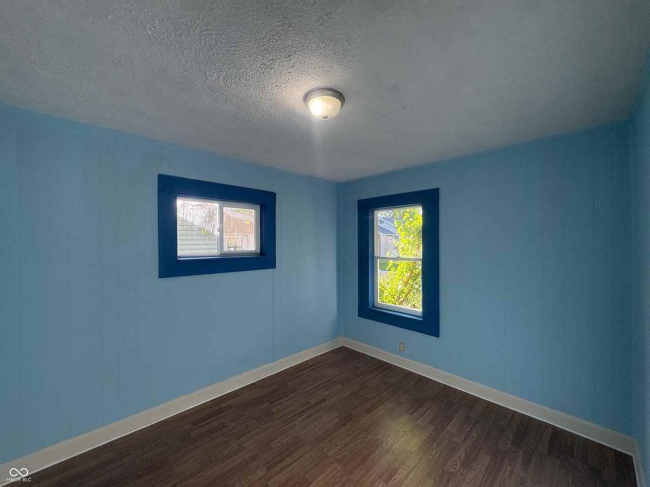2827 E 18th St - Photo 7 of 11