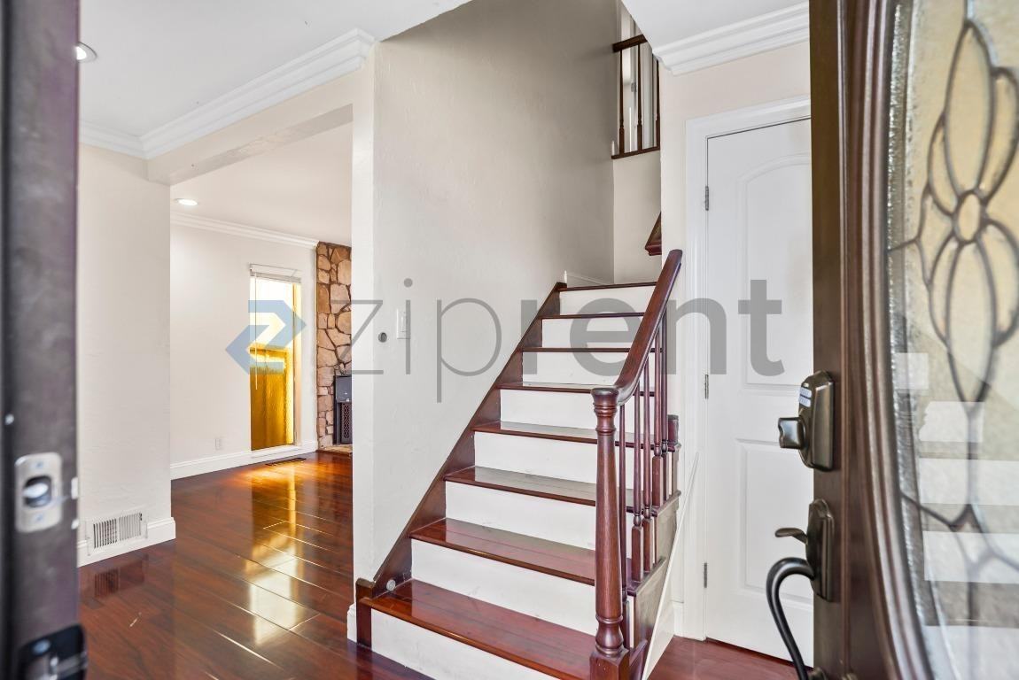 56 Lonetree Ct - Photo 4 of 24