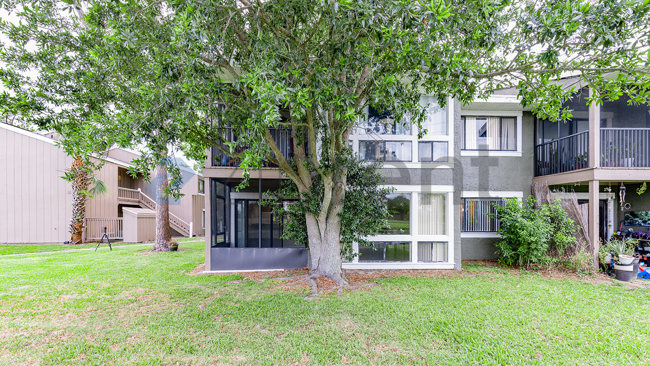 5755 Peregrine Ave - Photo 4 of 5