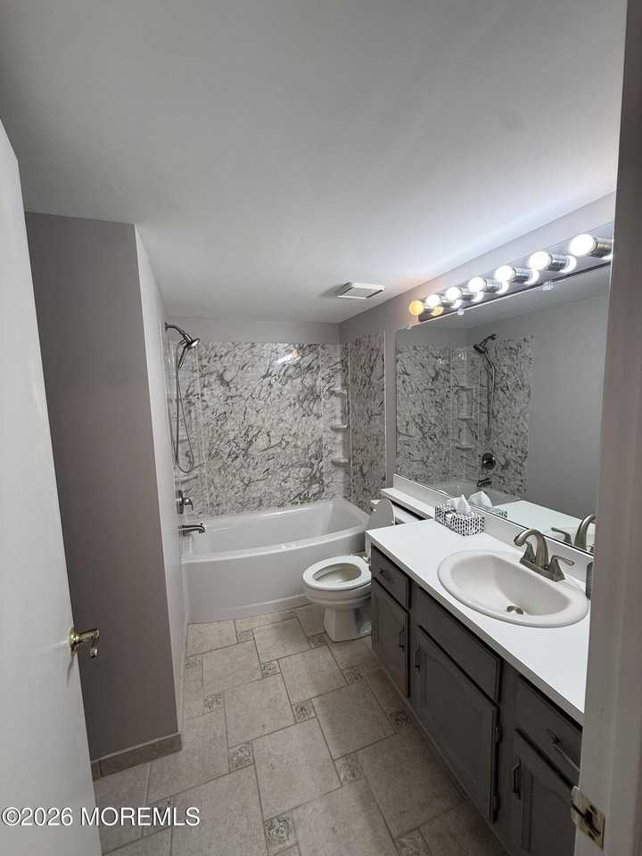 113 Waters Edge Dr - Photo 6 of 12