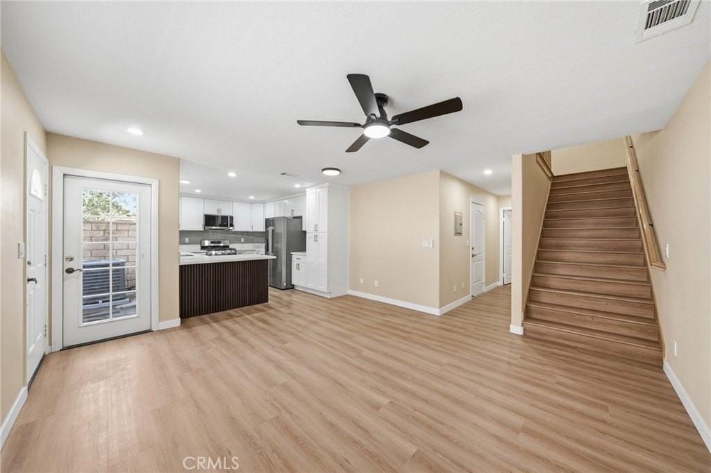 222 S S Idaho Street #C - Photo 3 of 18