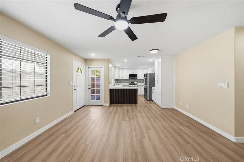 222 S S Idaho Street #C - Photo 5 of 18