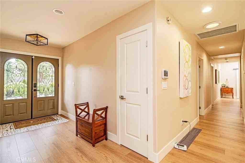 2220 Jose Way - Photo 2 of 43