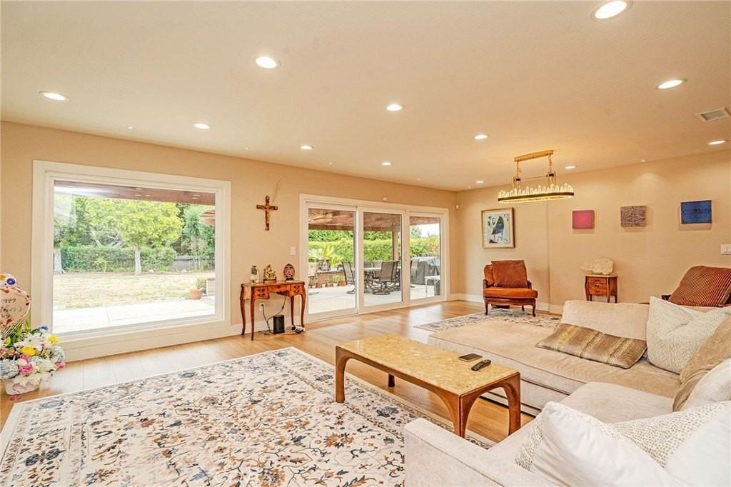 2220 Jose Way - Photo 3 of 43
