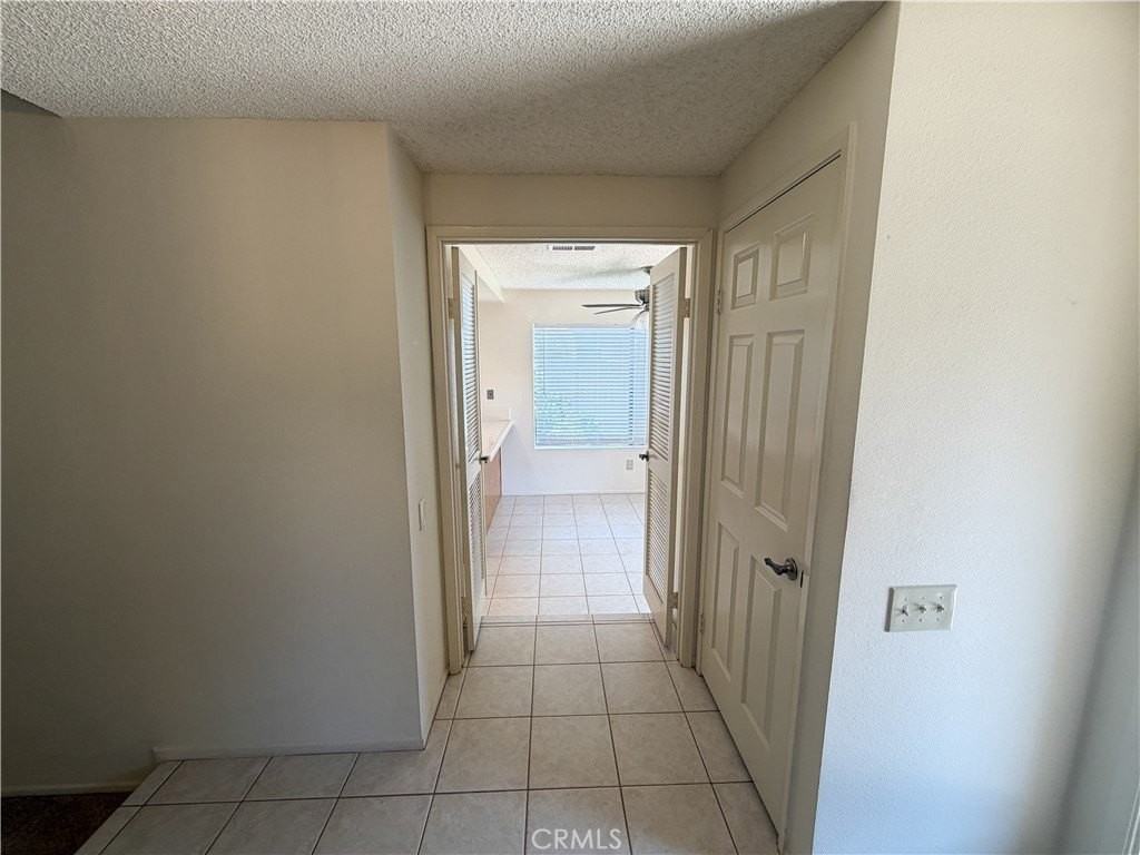 5731 E Crater Lake Ave - Photo 5 of 37
