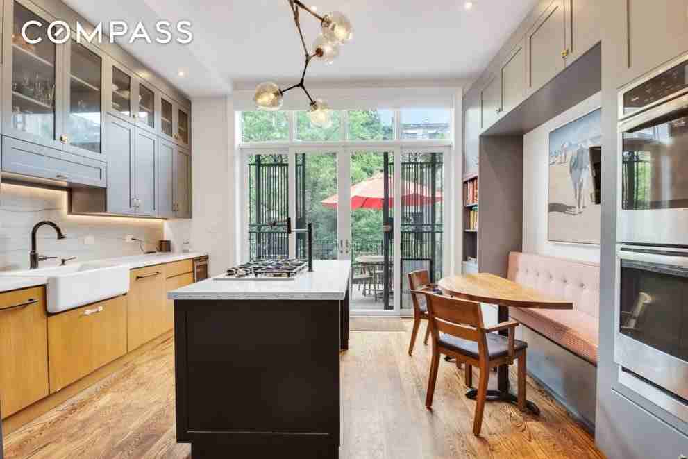 140 W 120th St - Photo 2 of 12